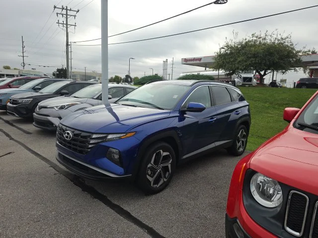 Used 2024 Blue Hyundai SEL image 2