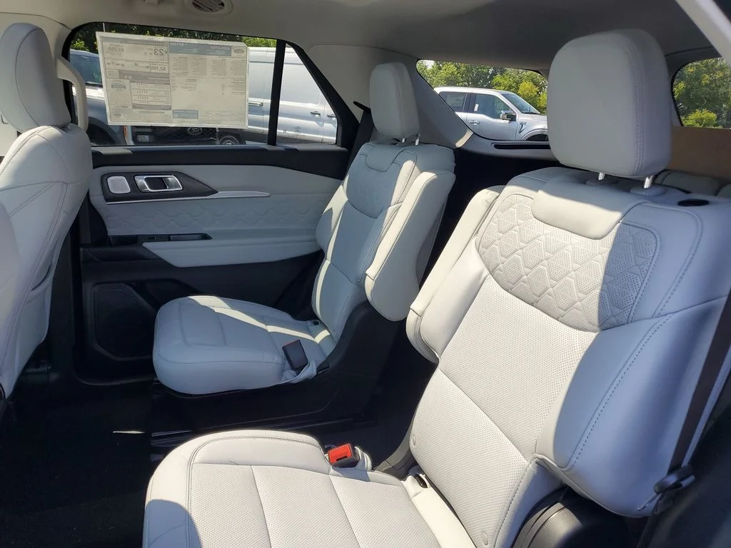New 2026 Space White Metallic Ford Platinum™ image 25