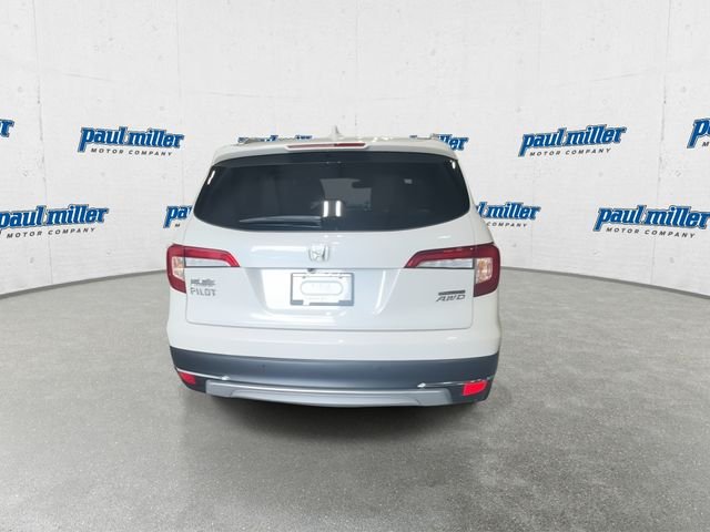 Certified Used 2019  Honda Touring image 10