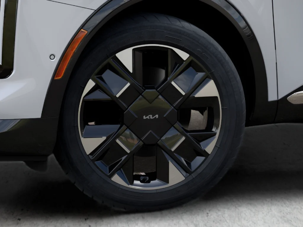 New 2027 White Kia SX-Prestige image 24
