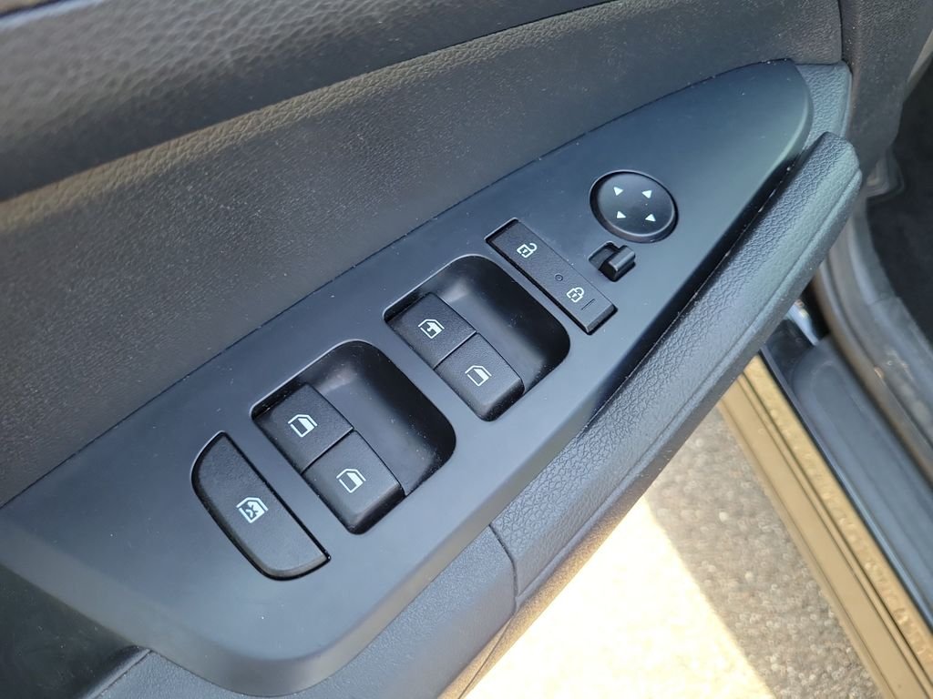 Used 2023 Fusion Black Kia LX image 20