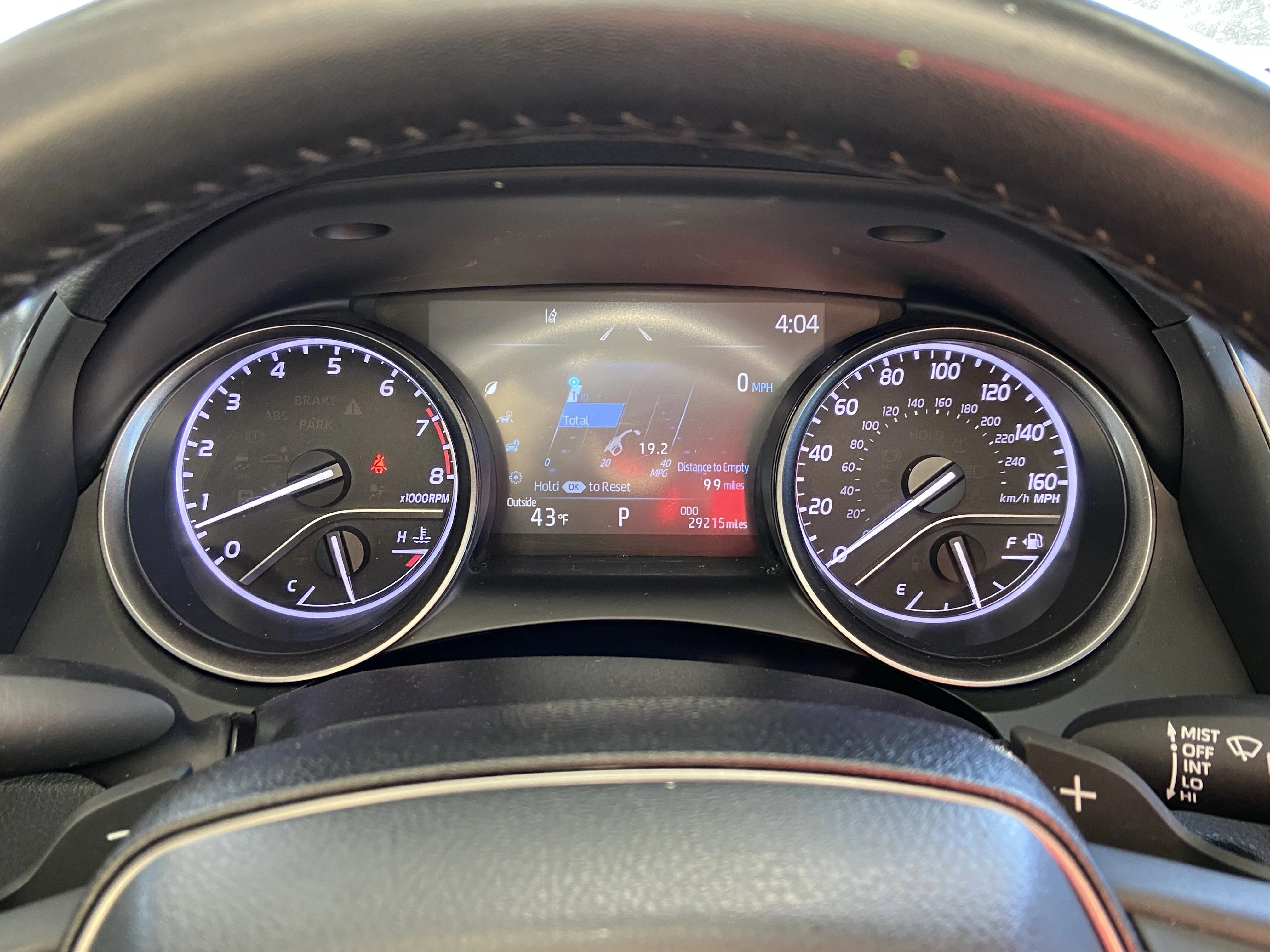 2022 Toyota Camry SE - Photo 17
