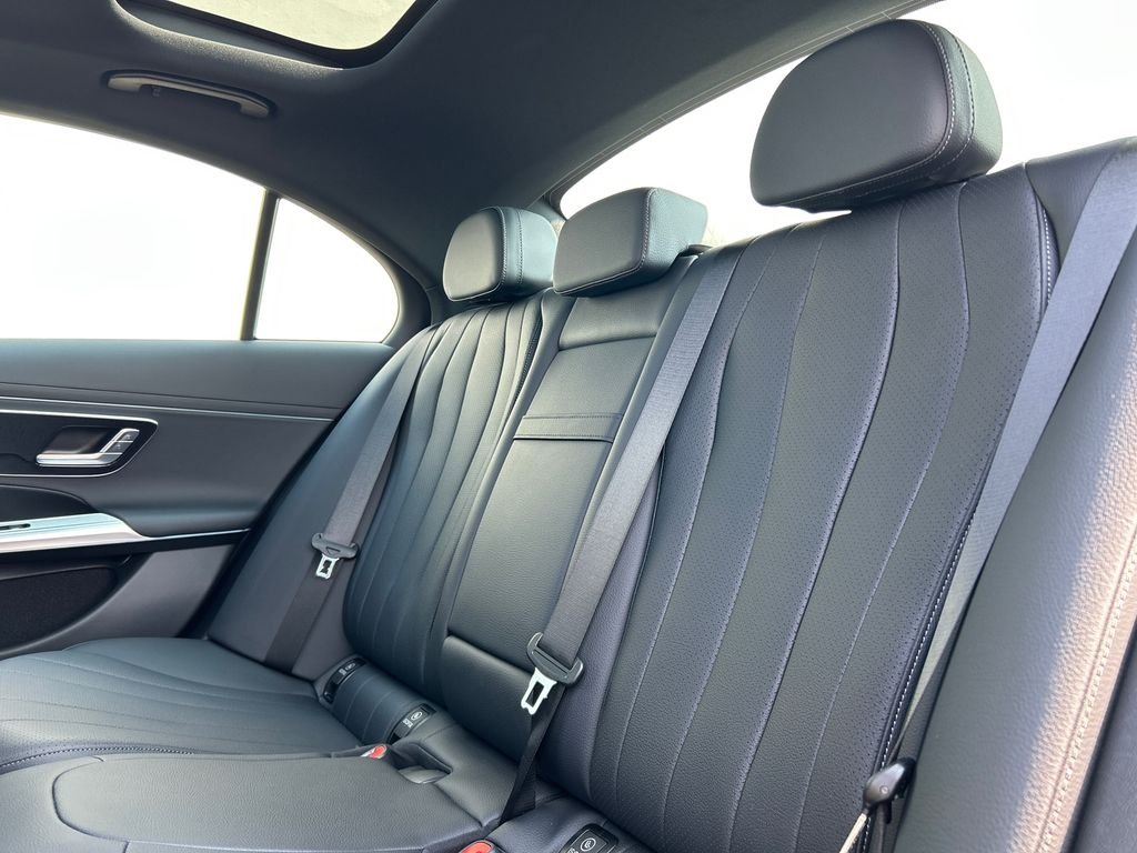 New 2026 Polar White Mercedes-Benz E 350 image 25