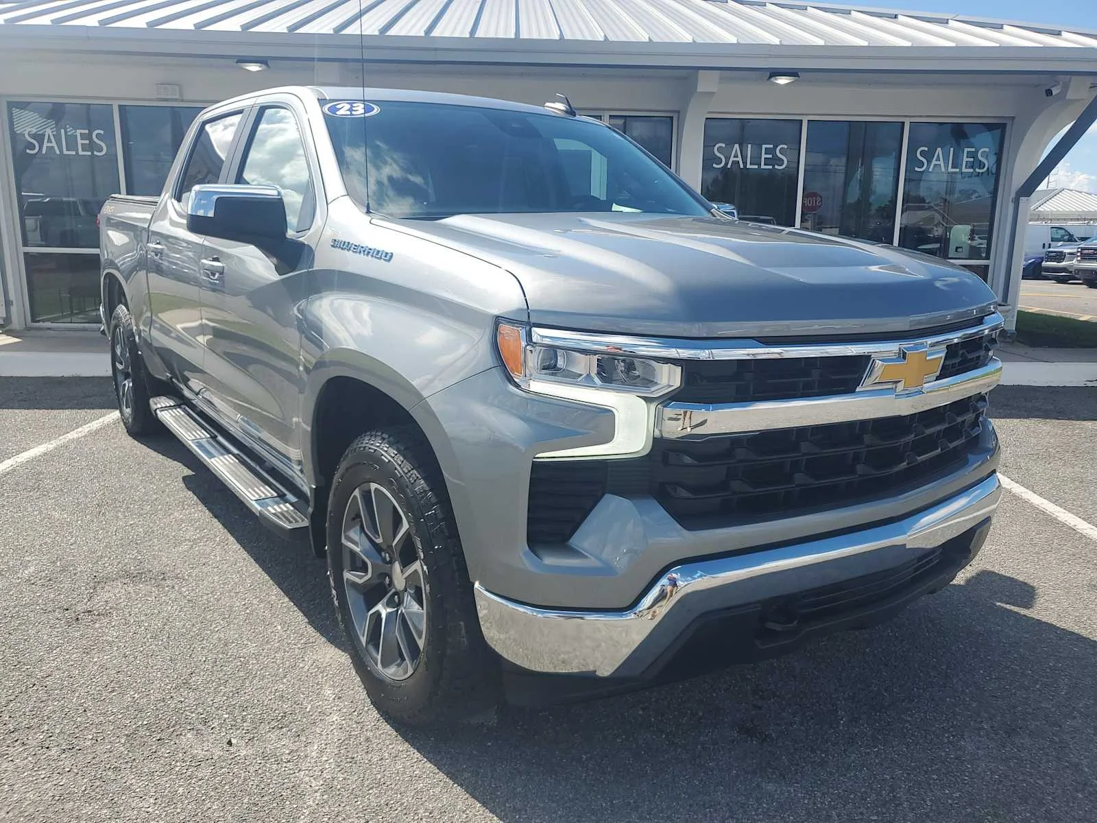 Used 2023 STERLING GRAY METALLIC Chevrolet LT image 10