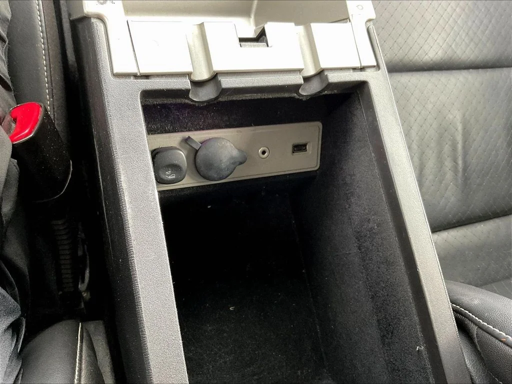 Used 2012 Silver Ford Limited image 16