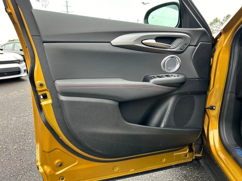 Used 2024 Acapulco Gold Dodge R/T Plus image 5