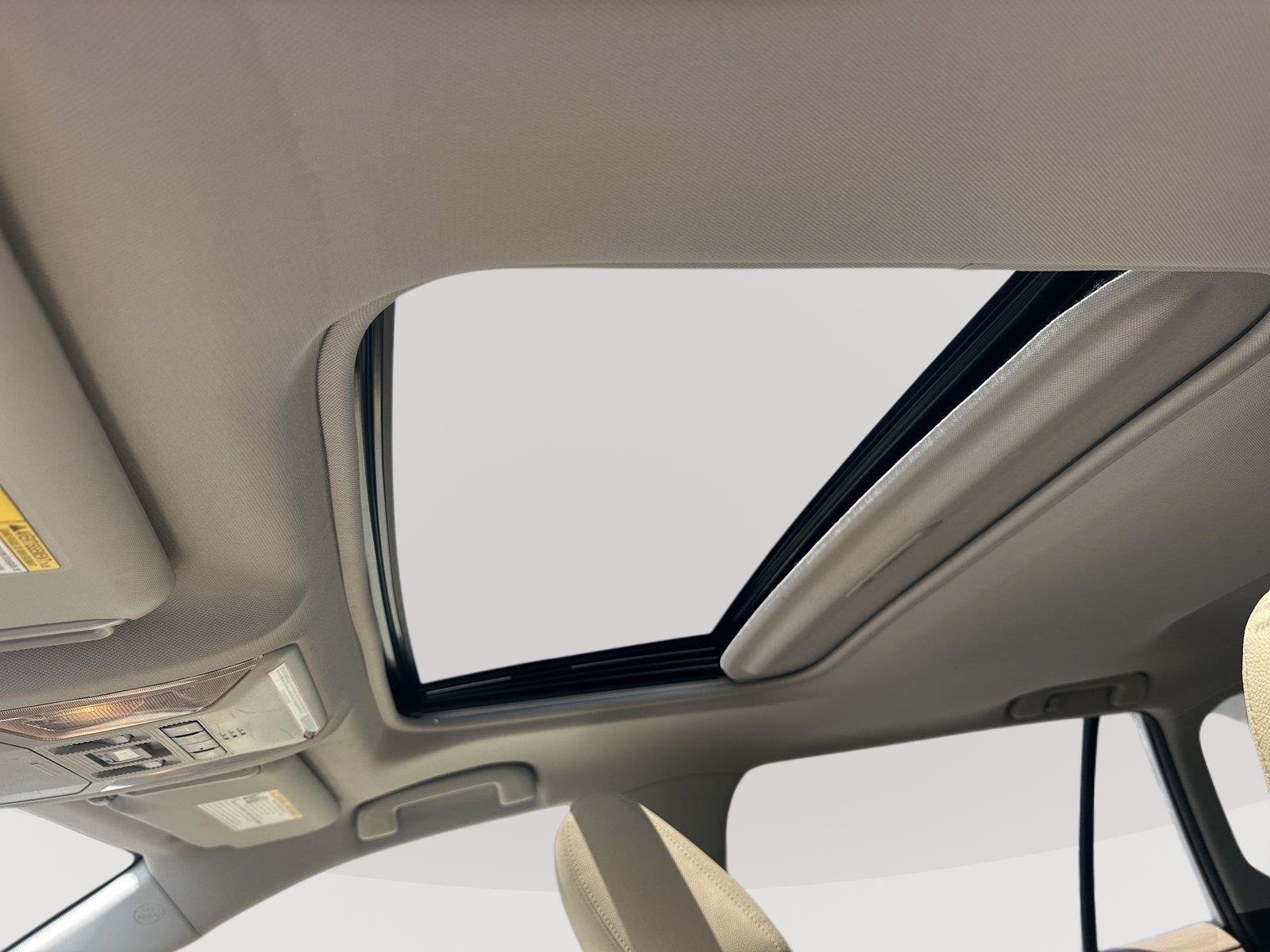 Used 2020 Super White Toyota XLE image 10