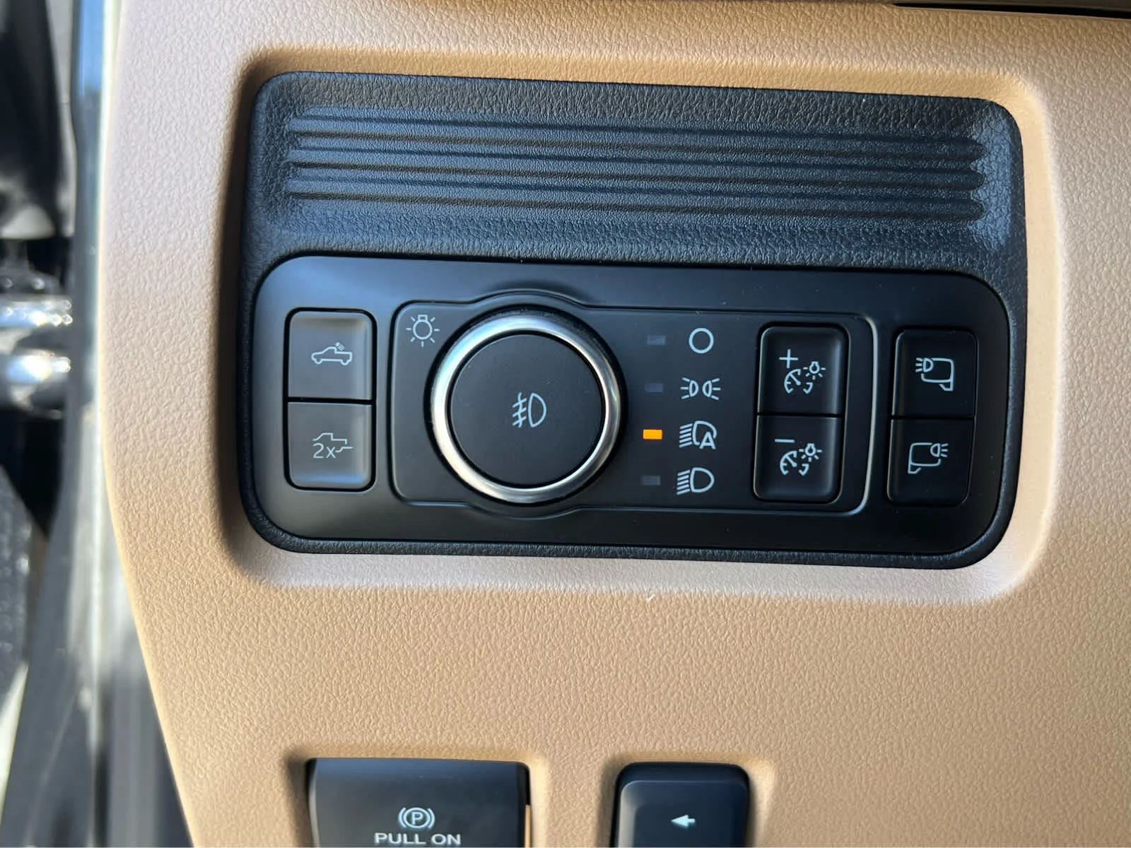 New 2026 Agate Black Metallic Ford F-350® Lariat® image 32