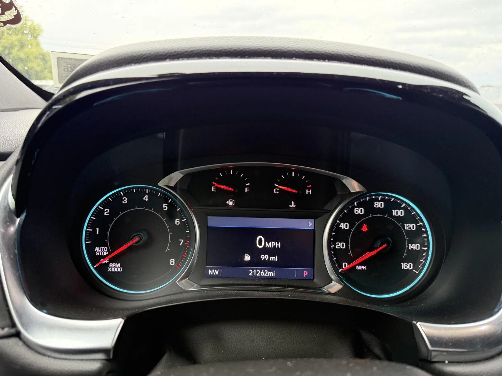 Used 2023 Summit White Chevrolet LT Cloth image 4