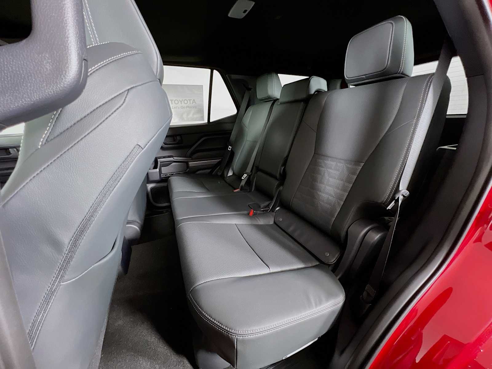 2026 Toyota 4Runner — photo 14