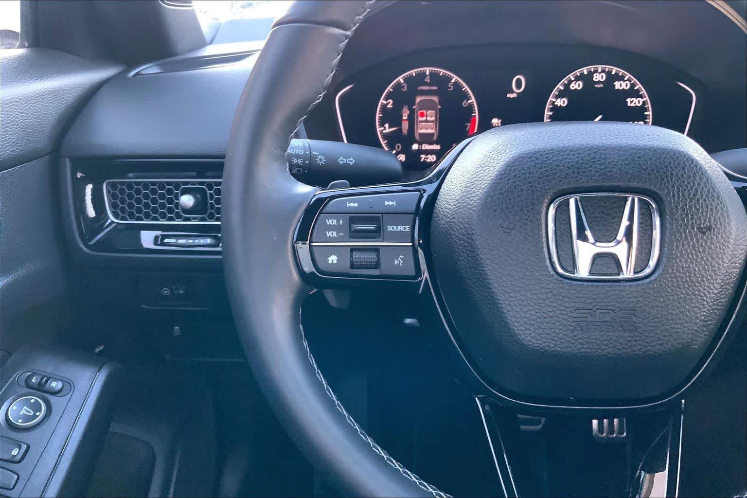 Used 2025 Platinum White Pearl Honda Sport image 23