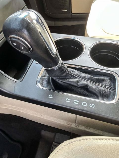 Used 2016 White Ford SEL image 25