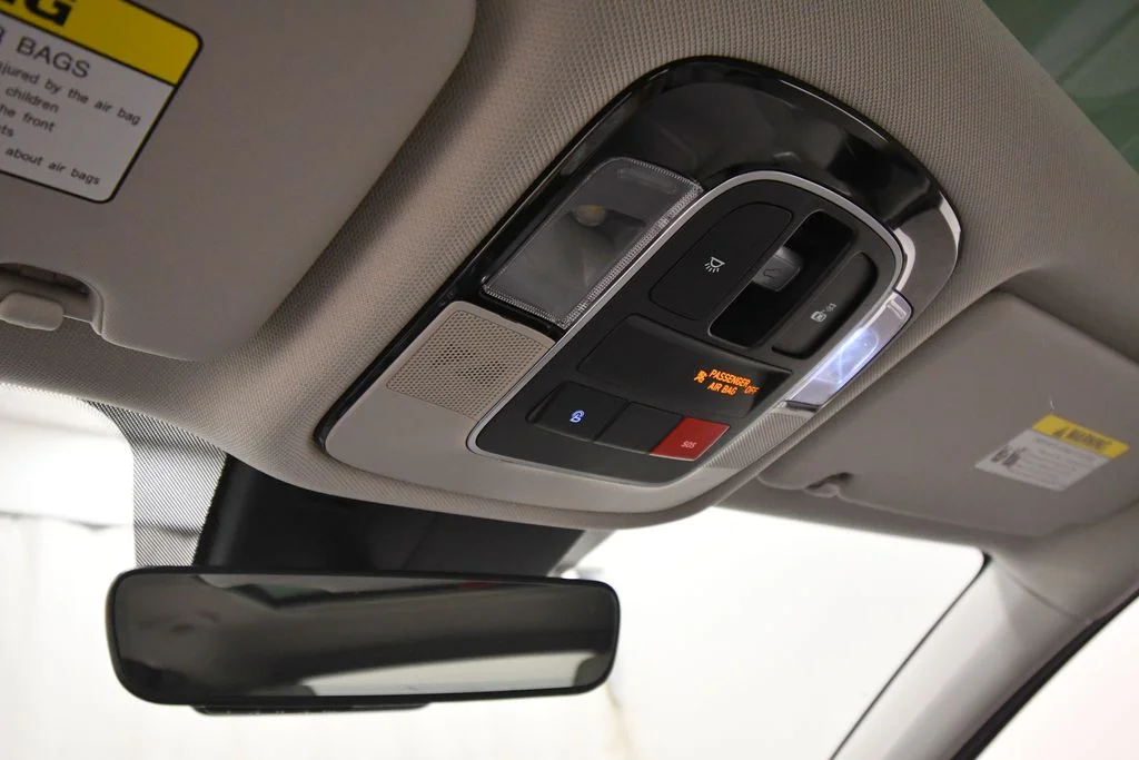 Used 2023 Black Hyundai Limited image 29