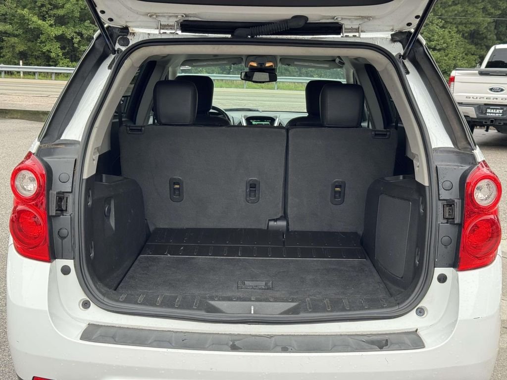 Used 2013 White Chevrolet LT image 15