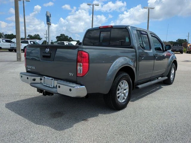 Used 2016 Gray Nissan SV image 4