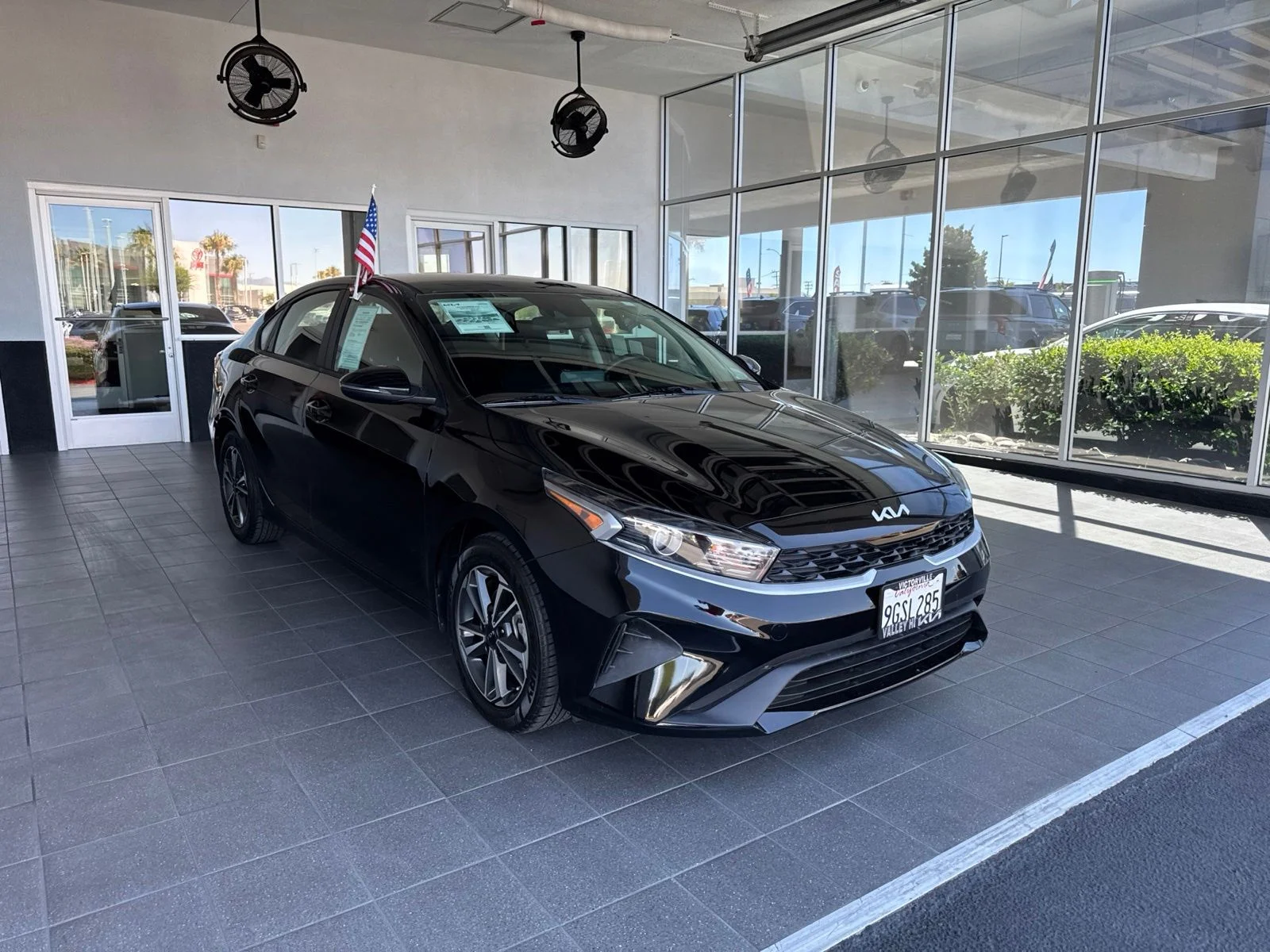 Used 2023 Aurora Black Pearl Kia LXS image 3
