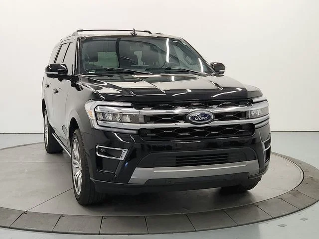 Used 2023 Black Ford Limited image 3