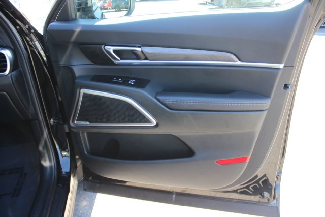 Used 2025 Black Kia EX X-Line image 35