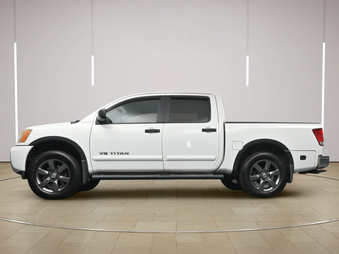 Used 2015 Glacier White Nissan SV image 23