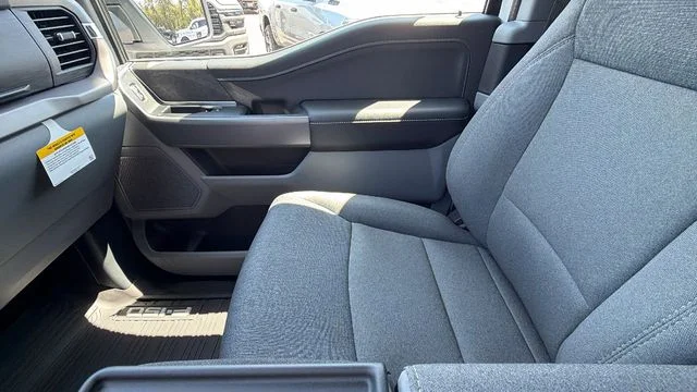 New 2026 Oxford White Ford XLT image 24