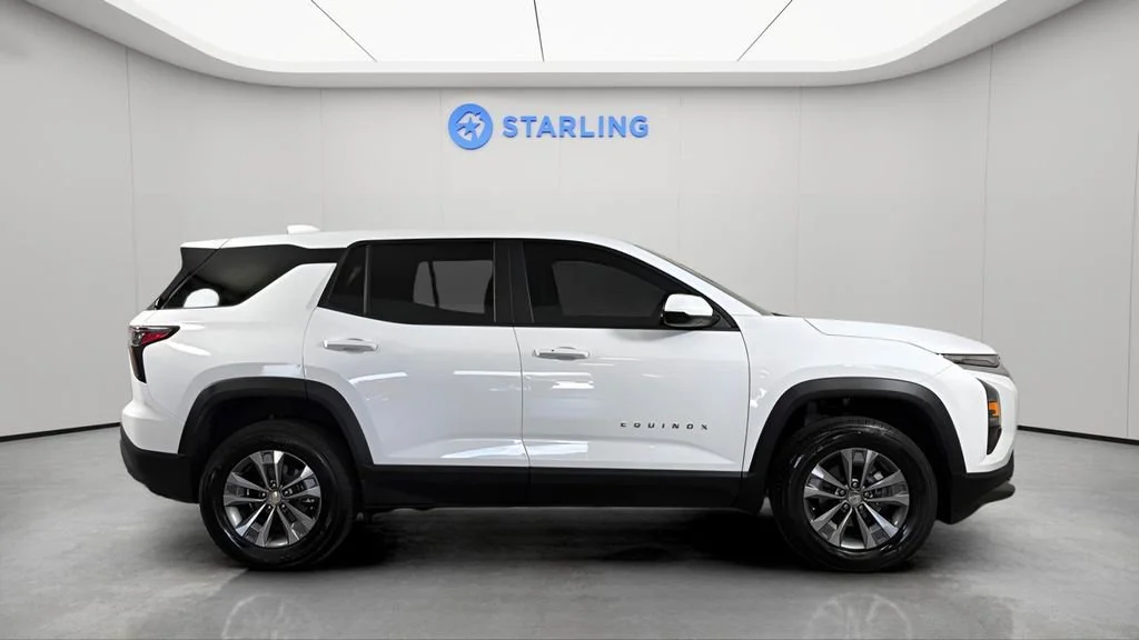 Used 2026 Summit White Chevrolet LT image 11