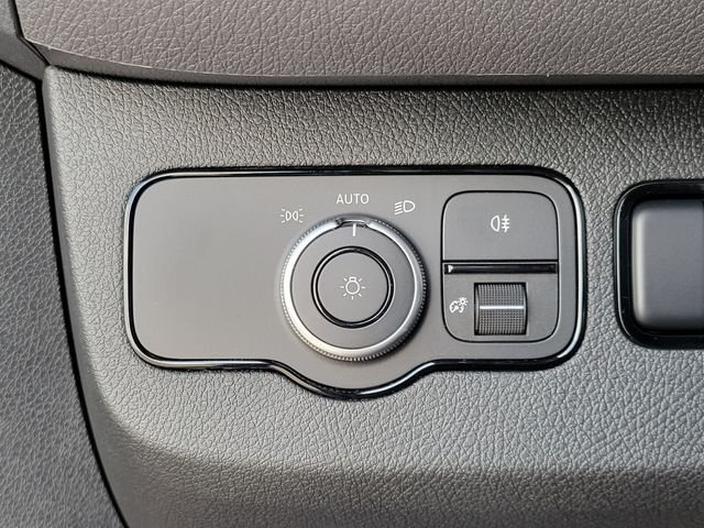 2025 Mercedes-Benz Sprinter Crew Van Base - Photo 20