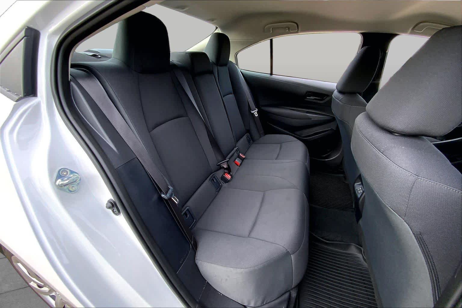 Used 2026 Ice Cap Toyota LE image 19