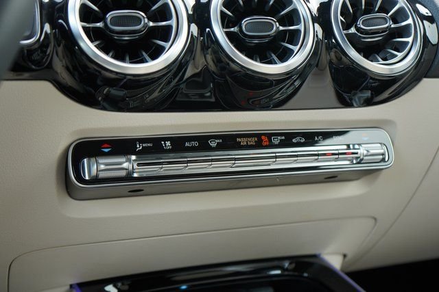 Used 2026  Mercedes-Benz GLA 250 image 23