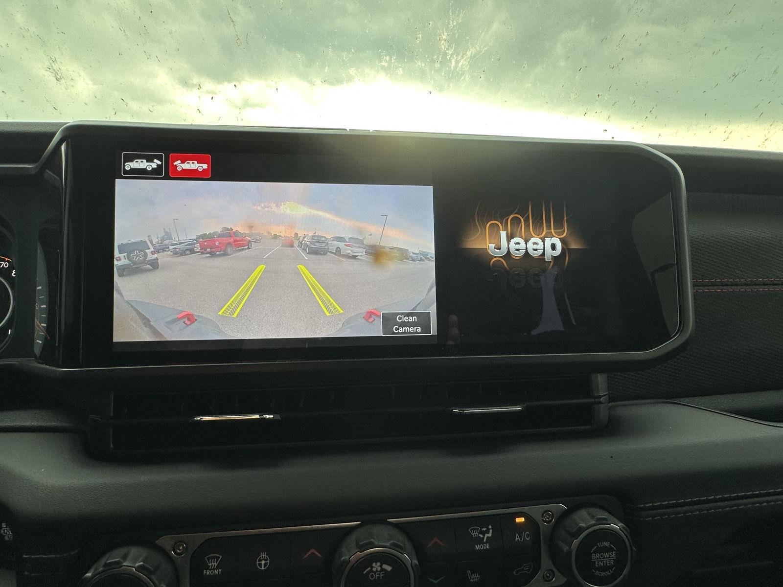 Used 2025 41 Jeep Rubicon image 13