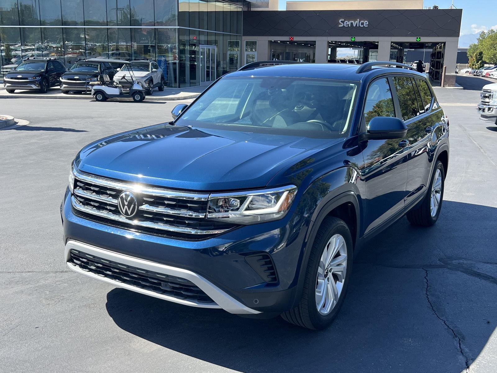 2023 Volkswagen Atlas SE w/Tech - Photo 11