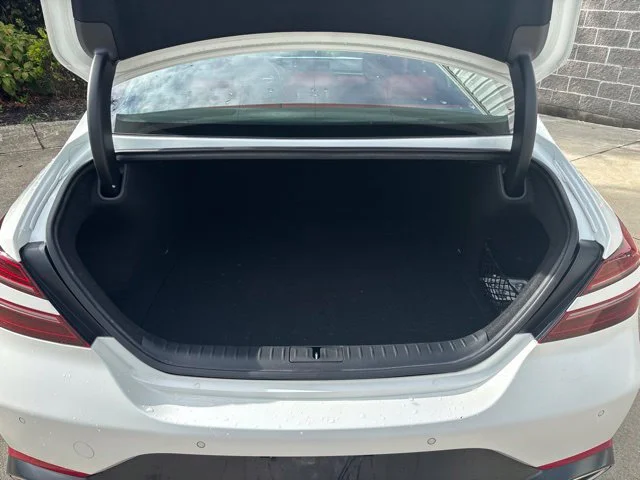 Used 2023 White Genesis 3.3T image 11