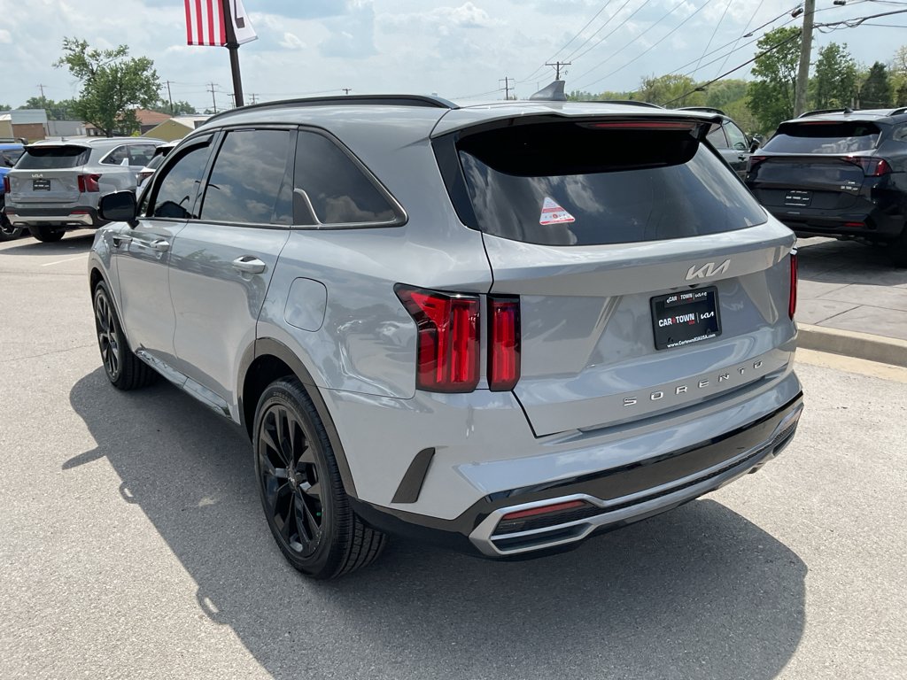 Used 2022 Wolf Gray Kia SX image 8