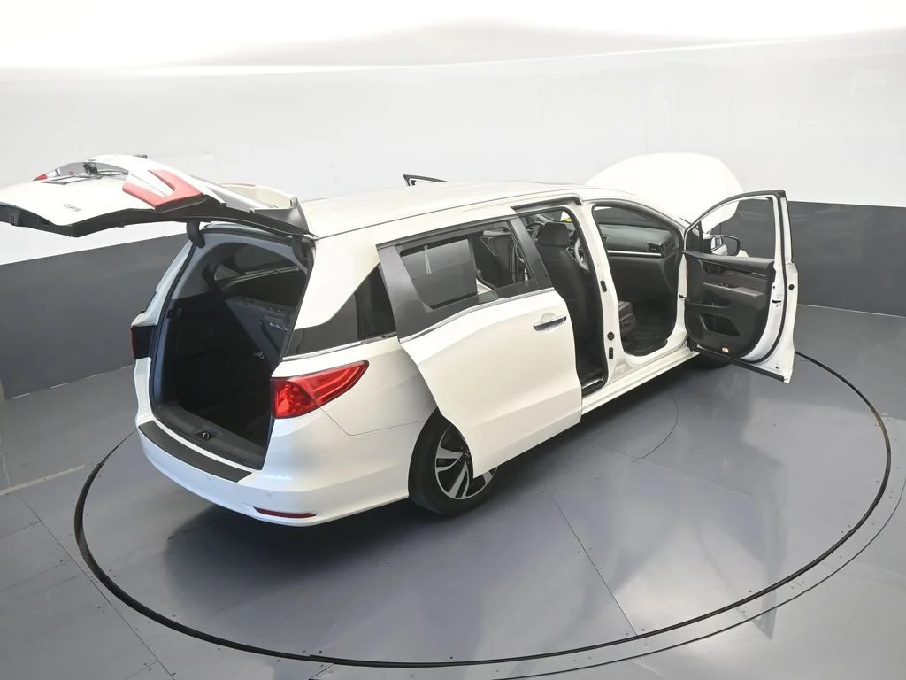 Used 2019 White Honda Elite image 78