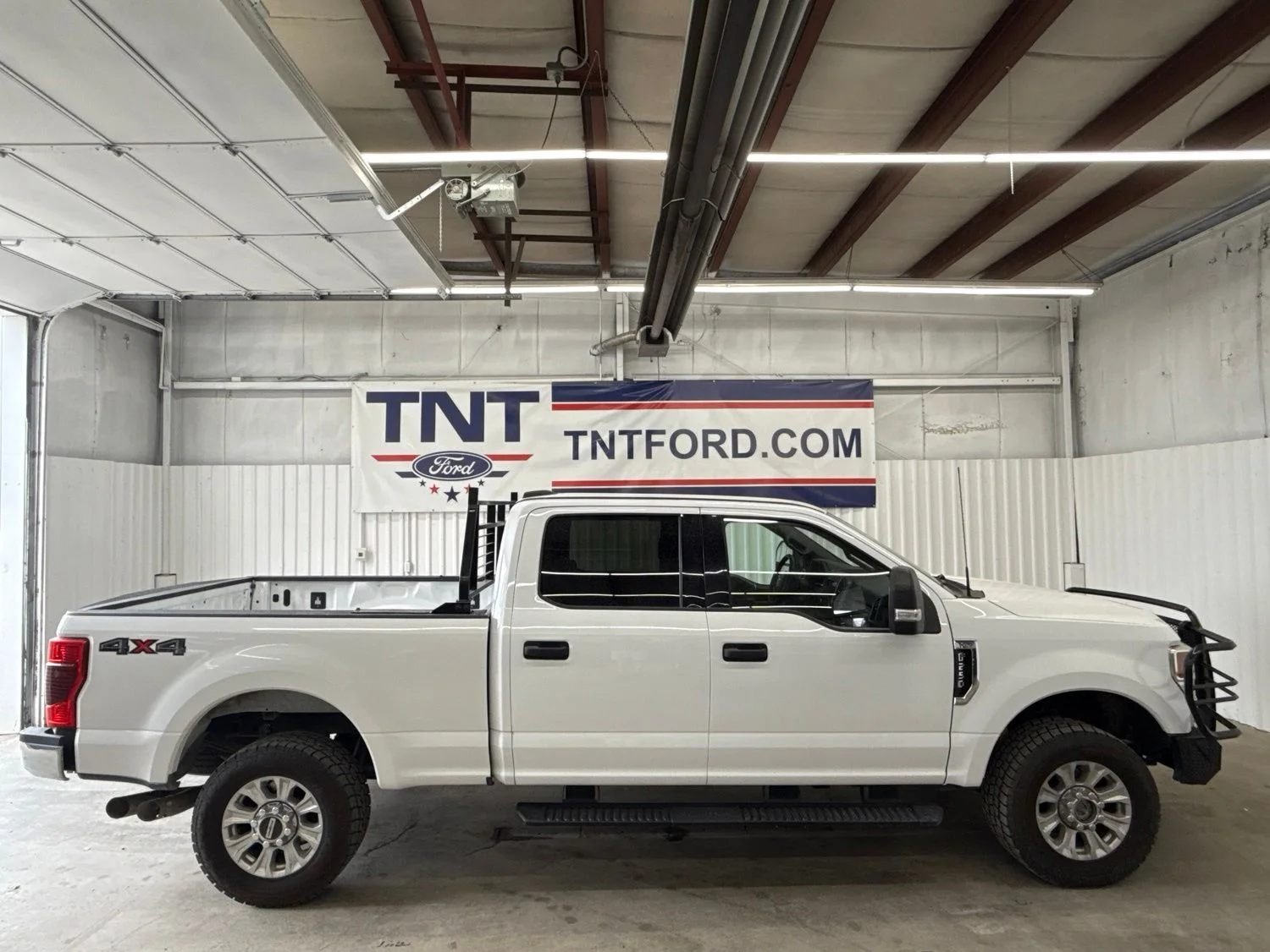 2022 Ford F-250 XLT 4x4 Crew Cab 6-3/4' Box's photo