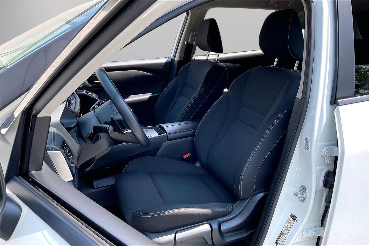 Used 2024 White Nissan S image 21