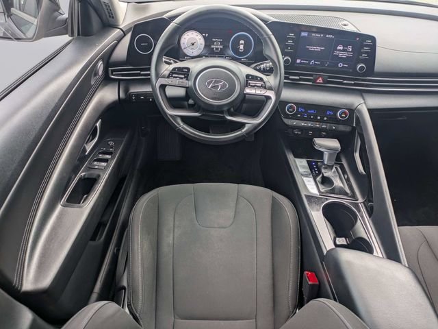 Used 2022 Black Hyundai SEL image 14