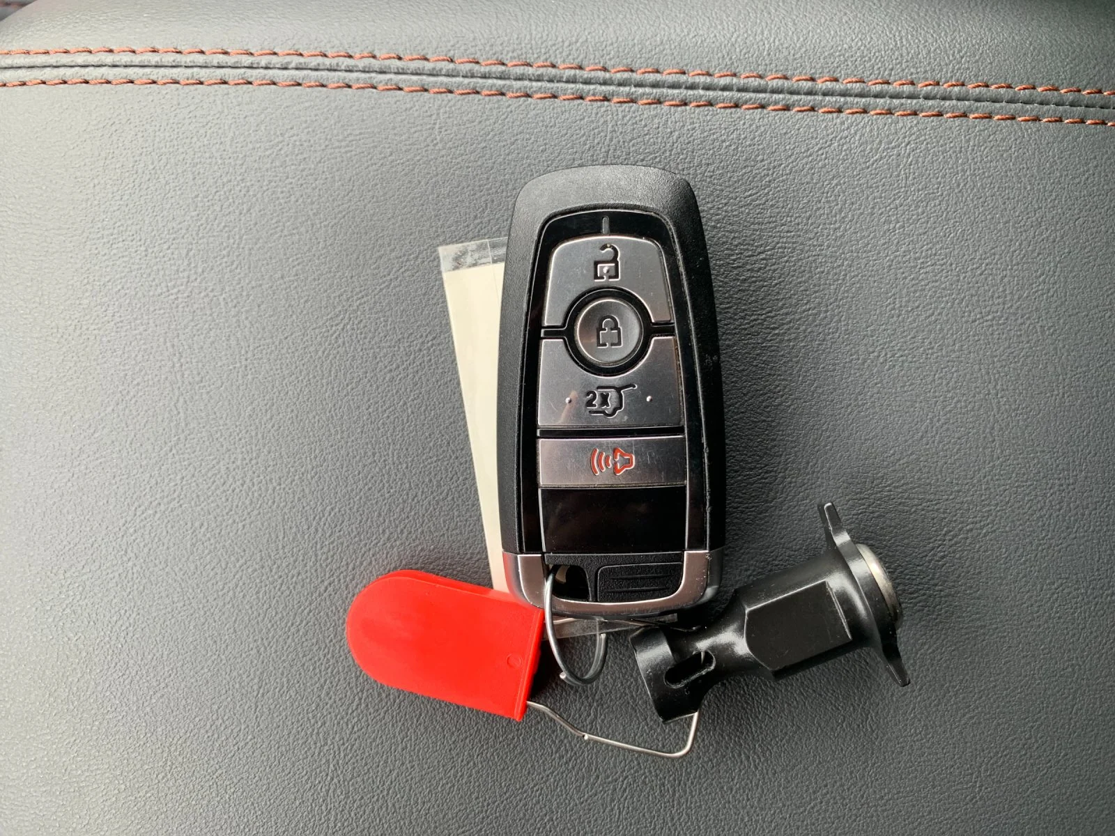 Used 2025 Gray Ford Active image 9