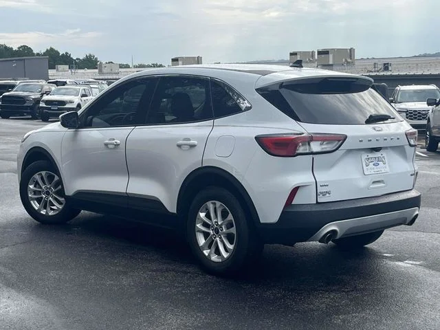 Used 2021 White Ford SE image 6