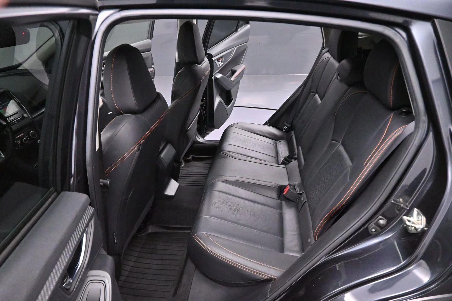Used 2019 Dark Gray Metallic Subaru Limited image 31