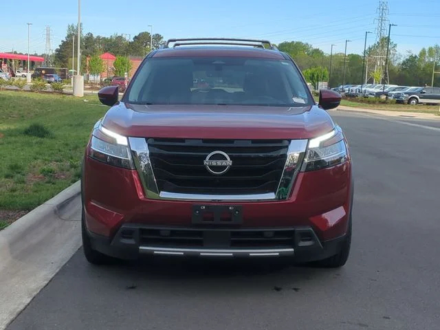 Used 2023 Red Nissan Platinum image 16