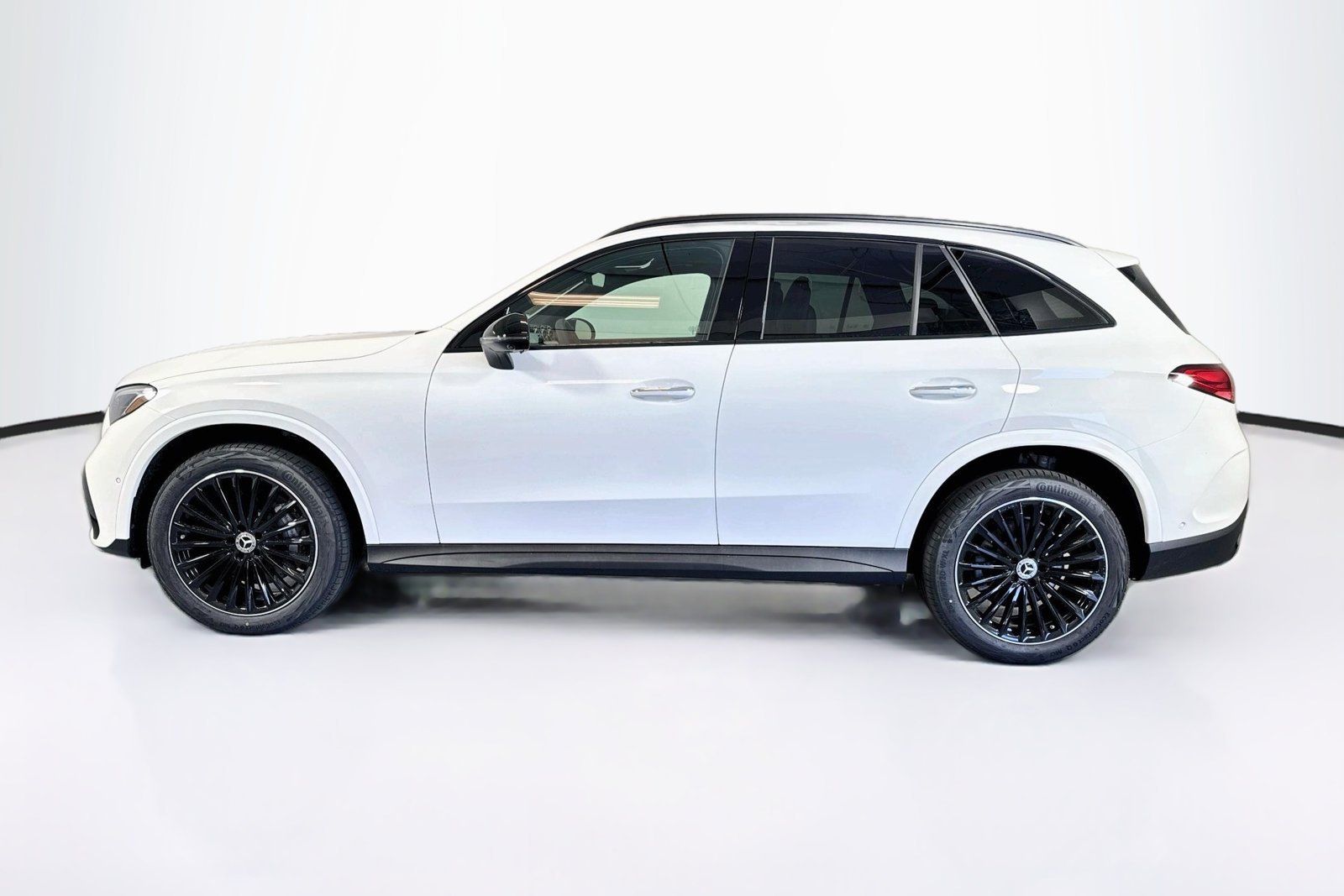 New 2026 Polar White Mercedes-Benz GLC 300 image 8
