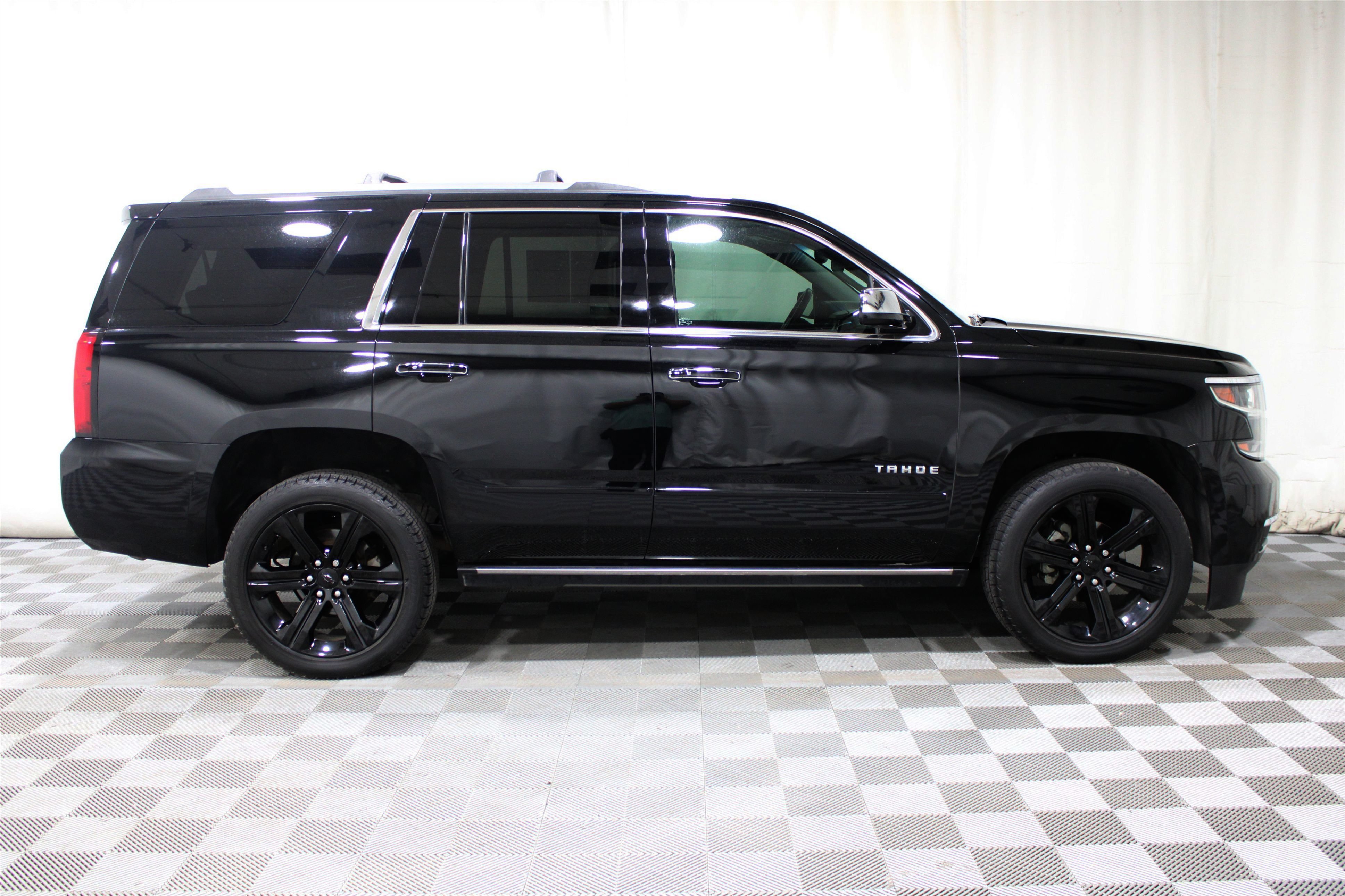 Used 2018 Black Chevrolet Premier image 34