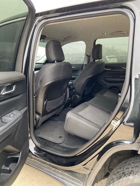 2023 Jeep Grand Cherokee Laredo - Photo 12