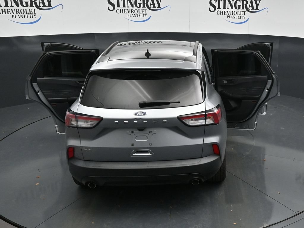 Used 2022 Silver Ford SE image 44