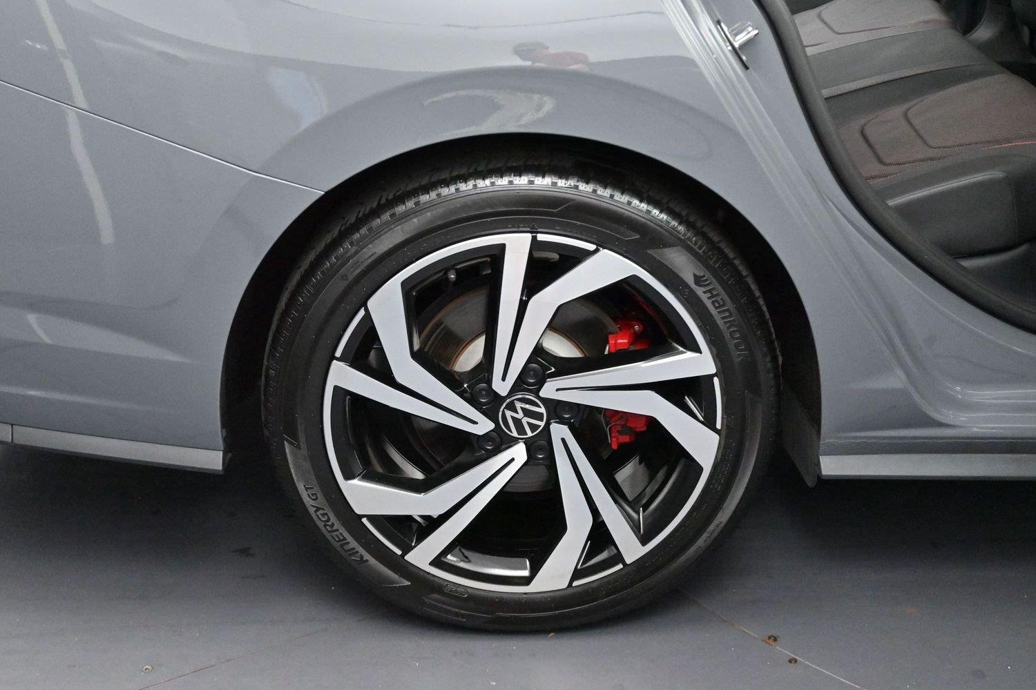 Used 2024 Pure Gray Volkswagen Autobahn image 35