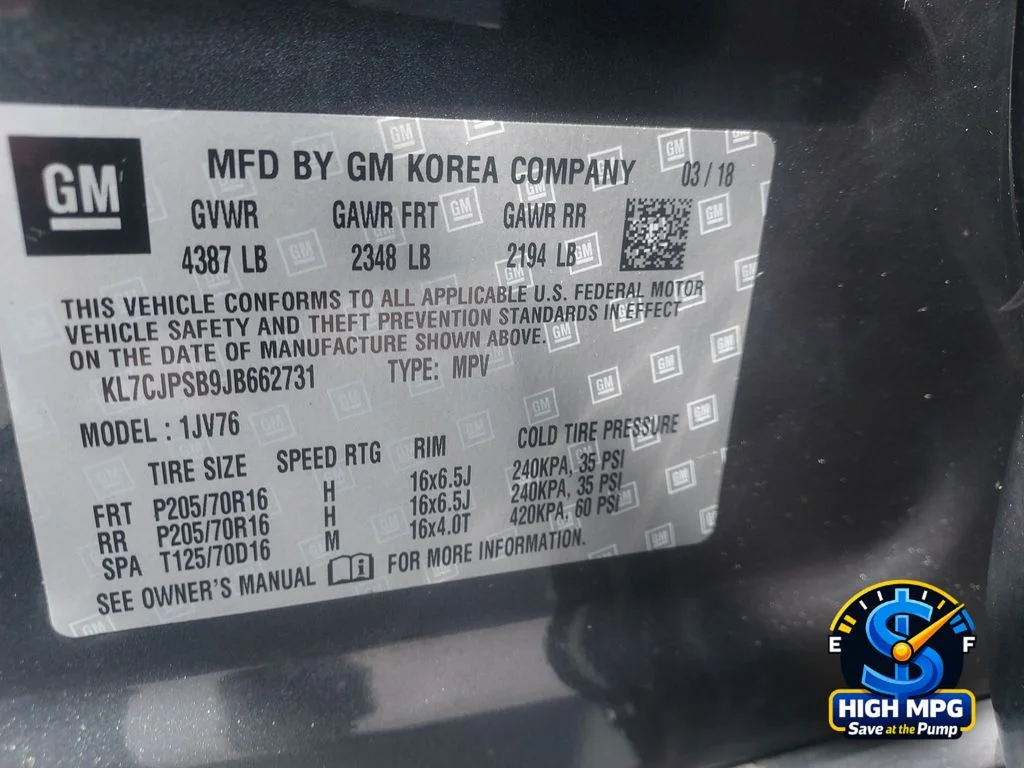 Used 2018 Gray Chevrolet LT image 32