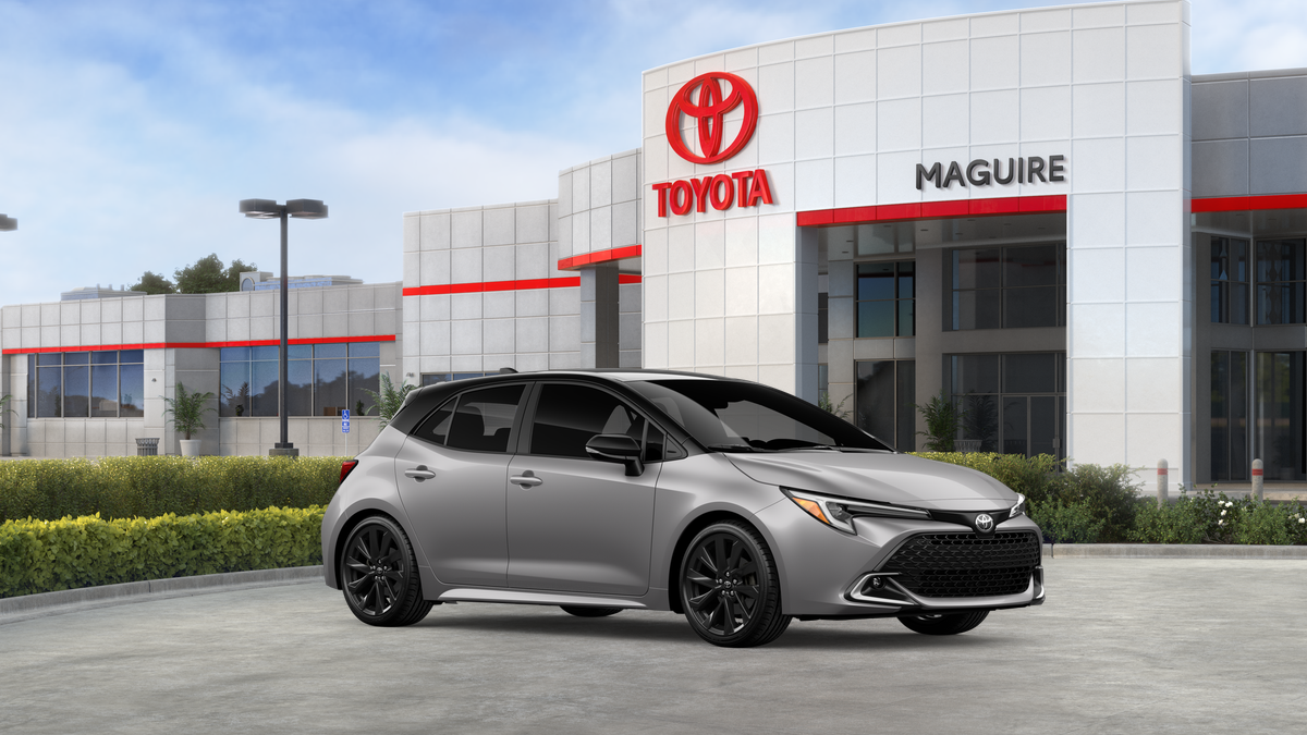 New 2027 Classic Silver Metallic with Black roof Toyota XSE image 14