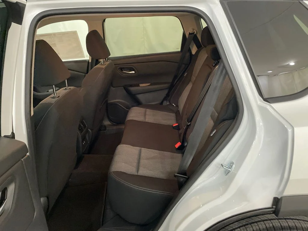 New 2026 Everest White Pearl Tricoat Nissan SV image 27