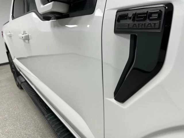 Used 2025 White Ford Lariat image 13