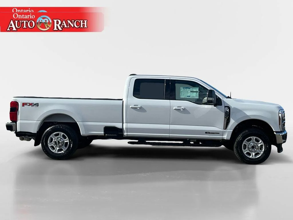 New 2026 Oxford White Ford XLT image 6